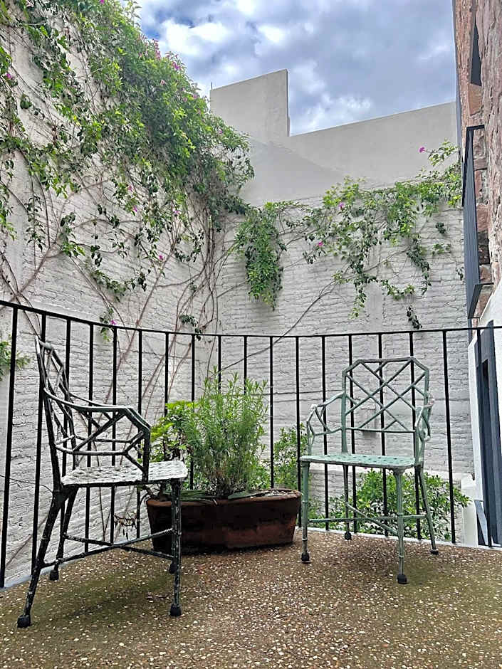 Departamento en planta baja con patio, dos habitaciones con dos ba¿os completos sala y cocina integral Vistas desde la azotea de