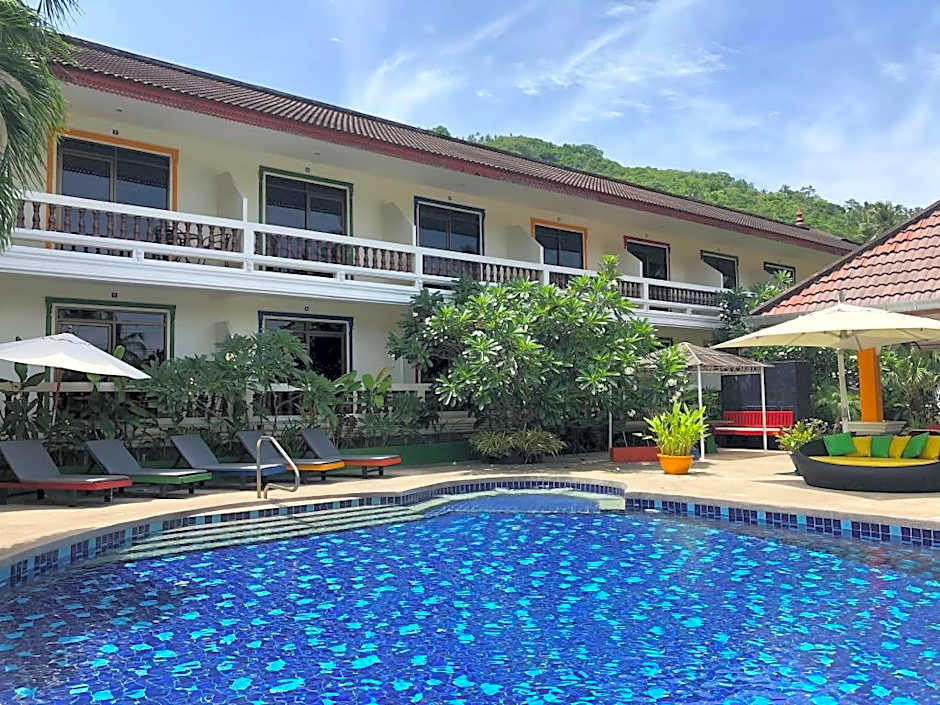 Tropical Palm Resort.
