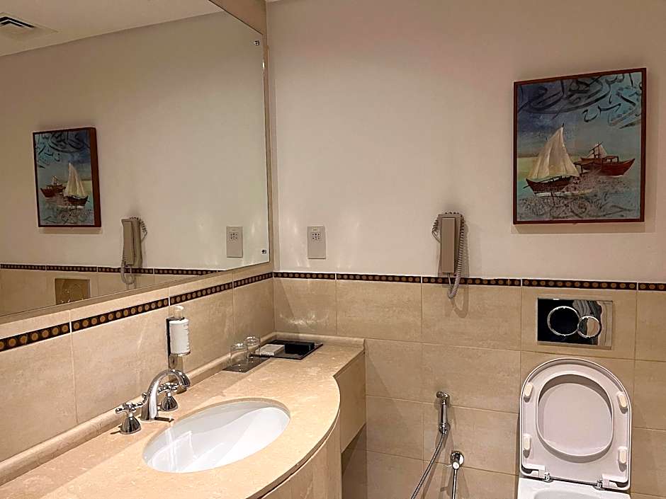 Al Najada Hotel Apartments by Oaks