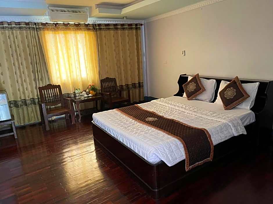 Photo 1 of 2 of Single Room