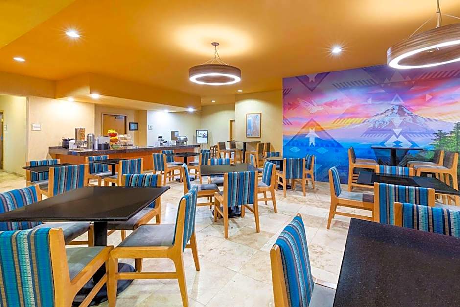 La Quinta Inn & Suites by Wyndham Vancouver