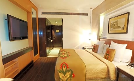 Standard Double Room - 15% Discount on Food & Soft Beverages