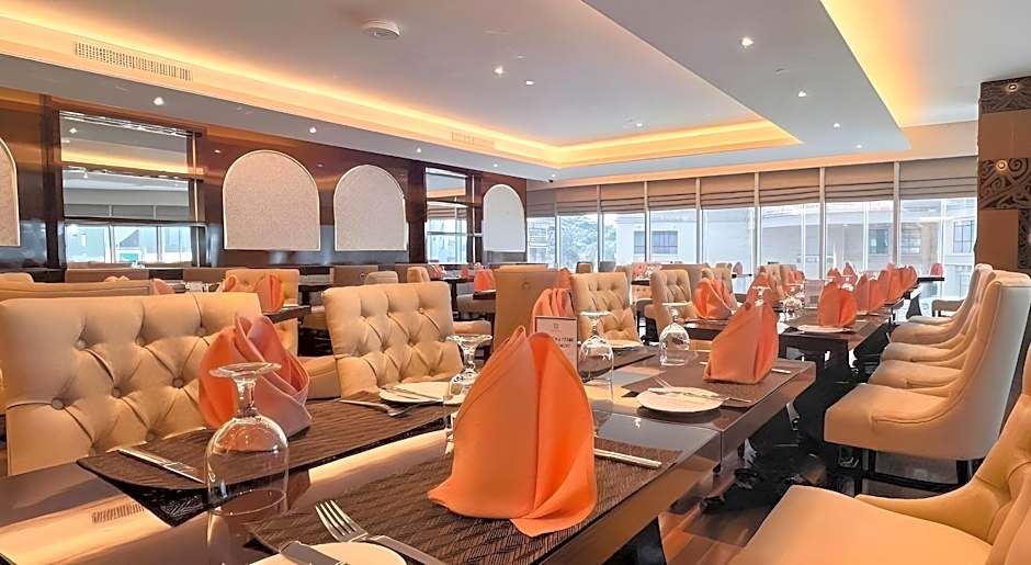 Puteri Wing - Riverside Majestic Hotel