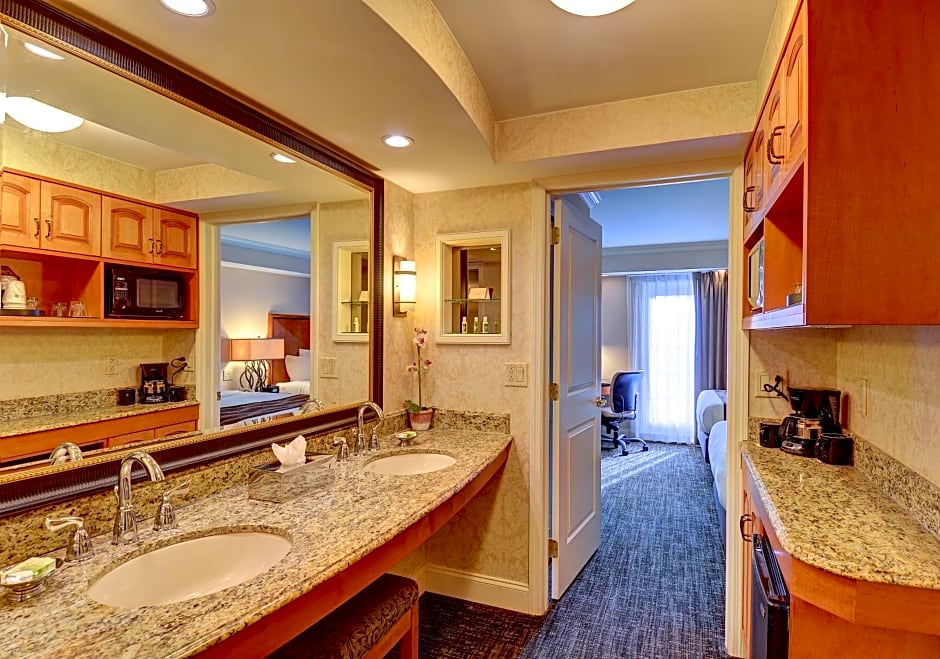 Eden Resort and Suites, BW Premier Collection