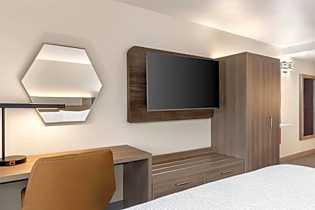 Standard Room with Two Queen Beds