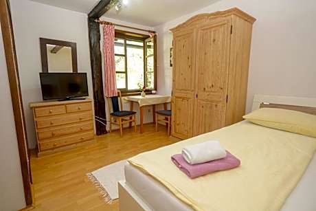 Triple Room - Annex Building