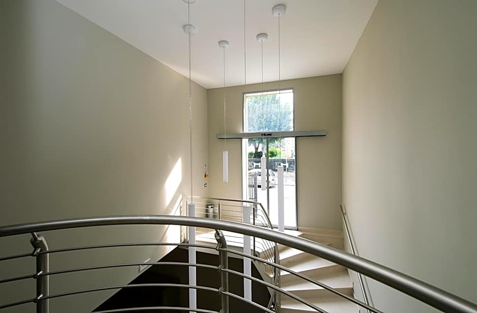 HOTEL H21