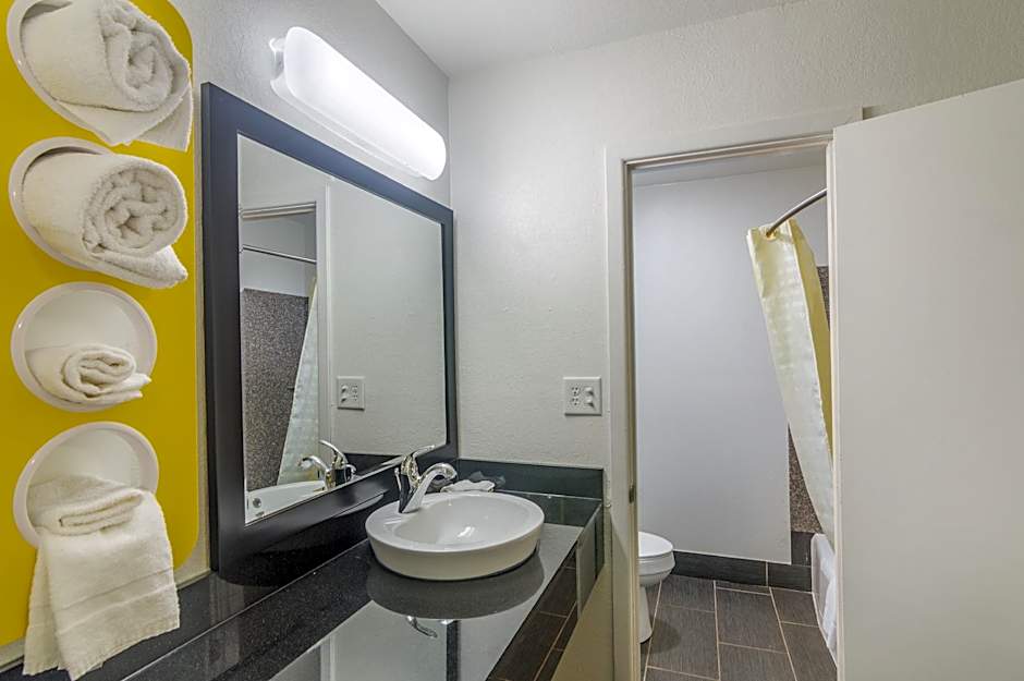 Motel 6-Childress, TX