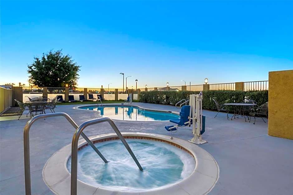 Best Western Plus John Jay Inn & Suites