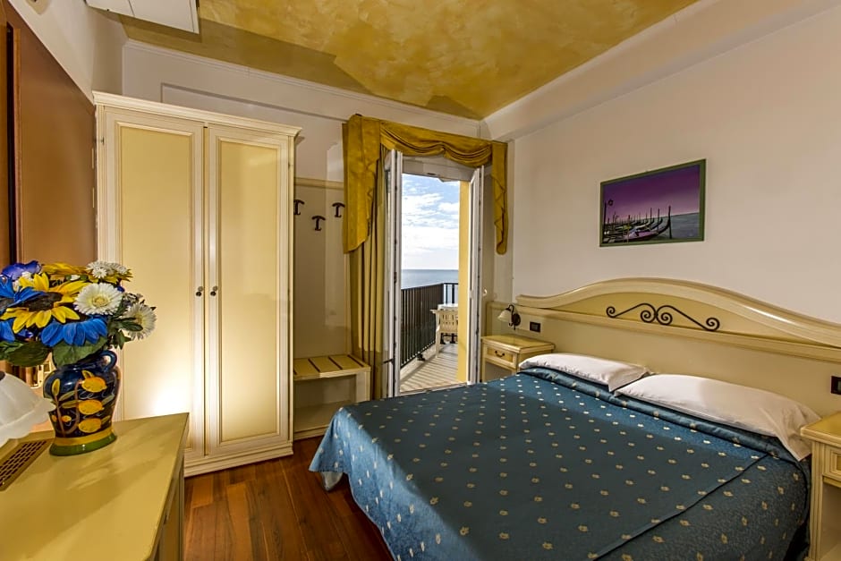 Hotel Mondial