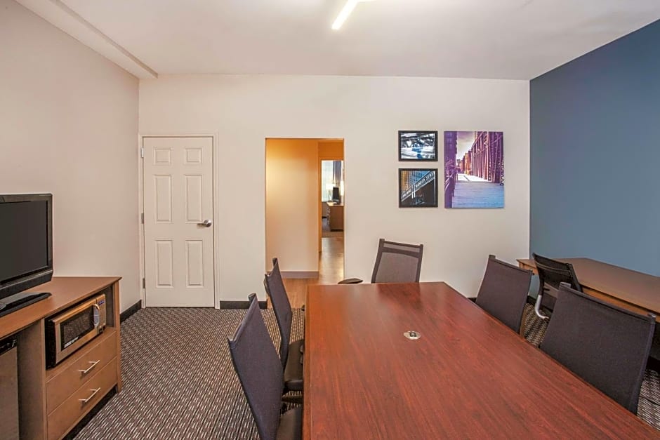 La Quinta by Wyndham Chicago Downtown