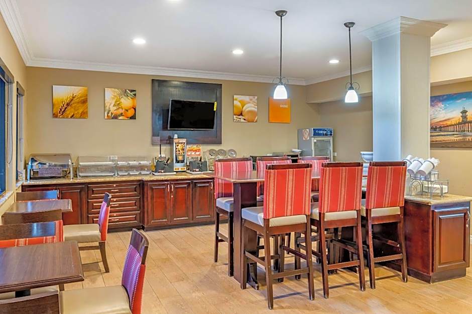 Comfort Inn & Suites Huntington Beach