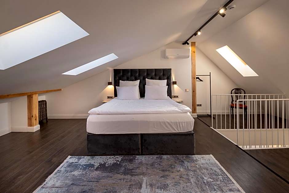 Turgaus Self Check-in Old Town Aparthotel