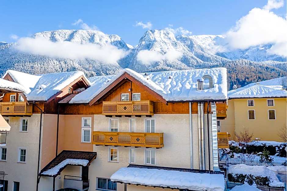 Albergo Dimaro Wellness Hotel