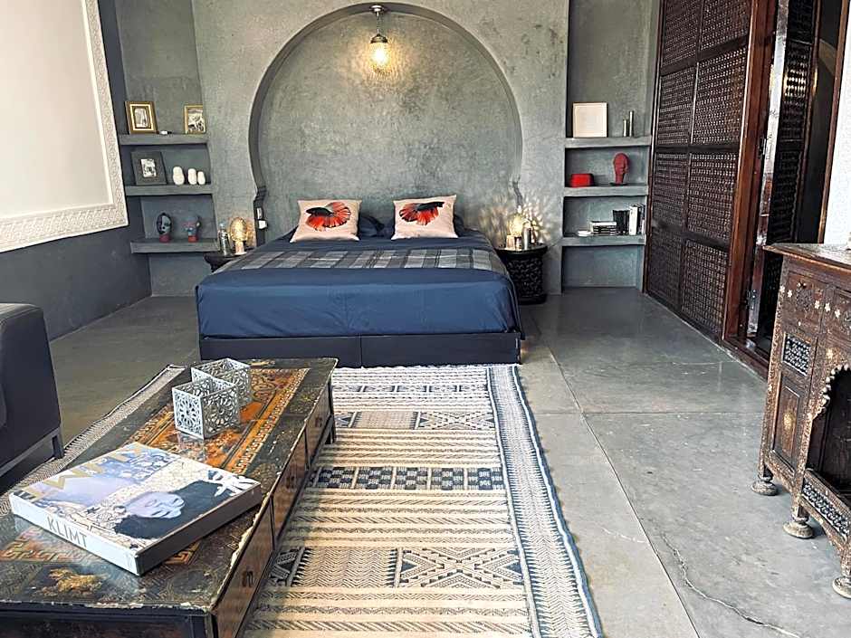 Riad 144