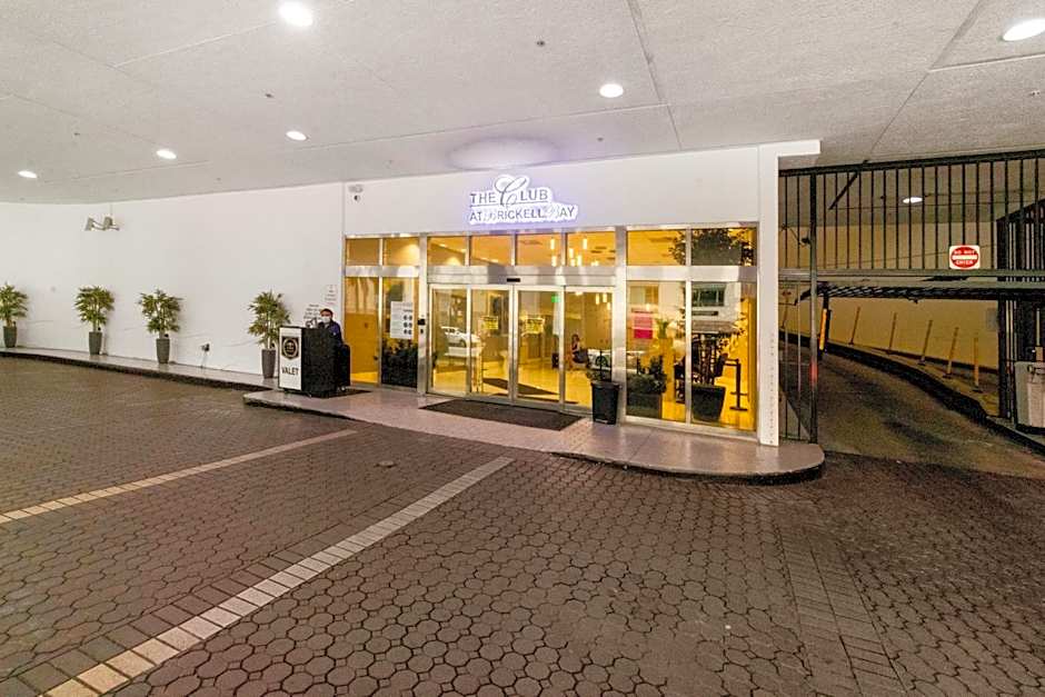 Elite Brickell Studio on the Bay