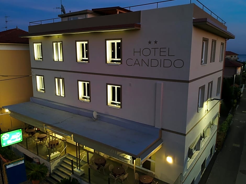 Hotel Candido