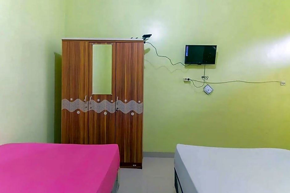 Kostawira Syariah Bintaro Mitra RedDoorz