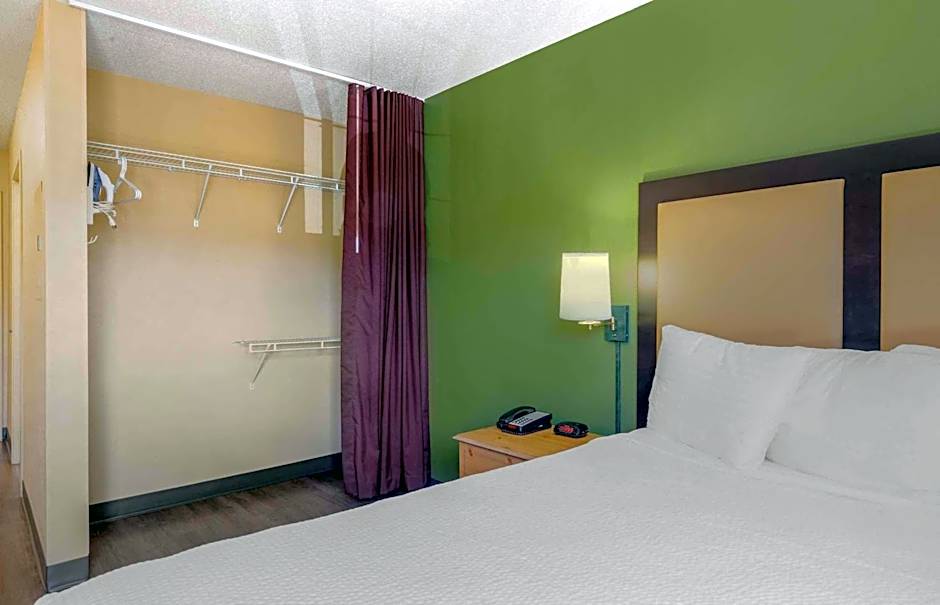 Extended Stay America Suites - Boston - Waltham - 52 4th Ave.