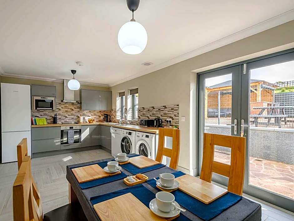 Westertonhill Lodges - Private Hot Tub Hire Available