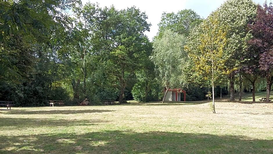 L' Esterlanges SUITE FAMILLE 2 chambres 4 personnes PROCHE PUYduFOU