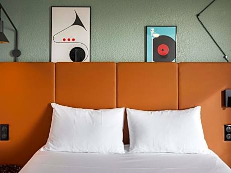 Standard Room with 1 Double Bed