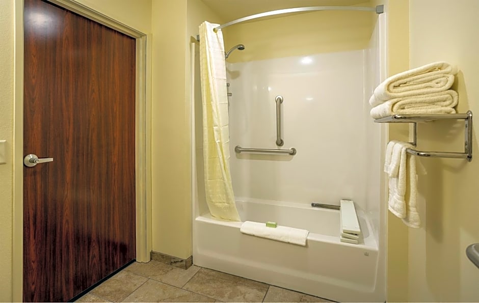 Cobblestone Inn & Suites - Brookville