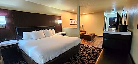 King Suite with Sofa Bed - Non-Smoking