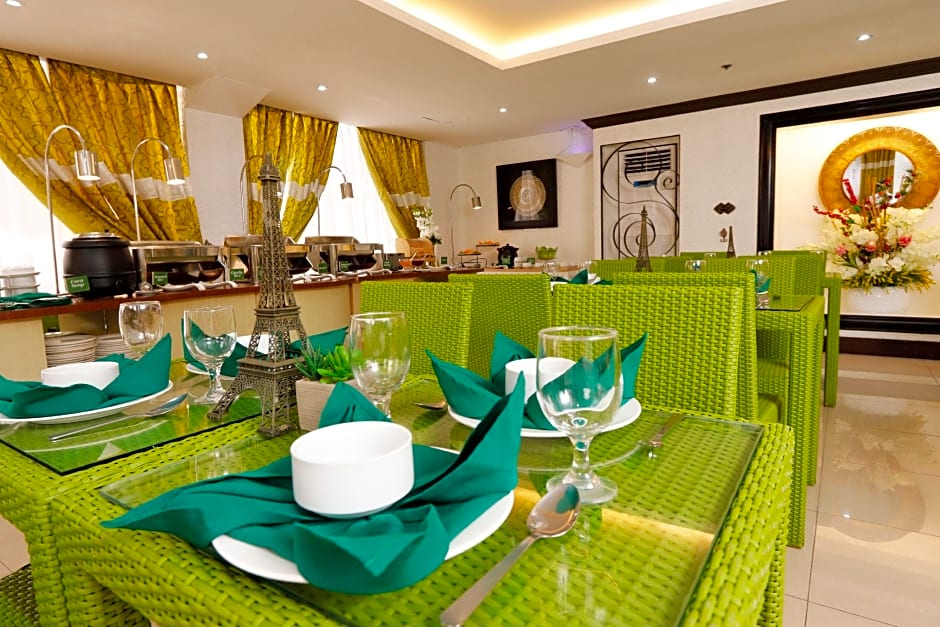 Eurotel Las Pinas Hotel