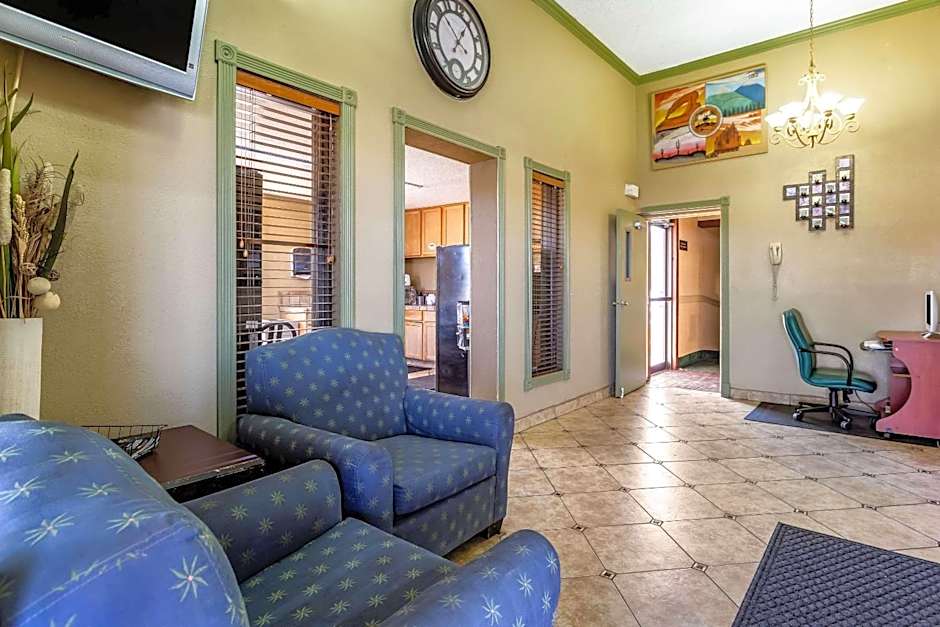 Rodeway Inn Farmington