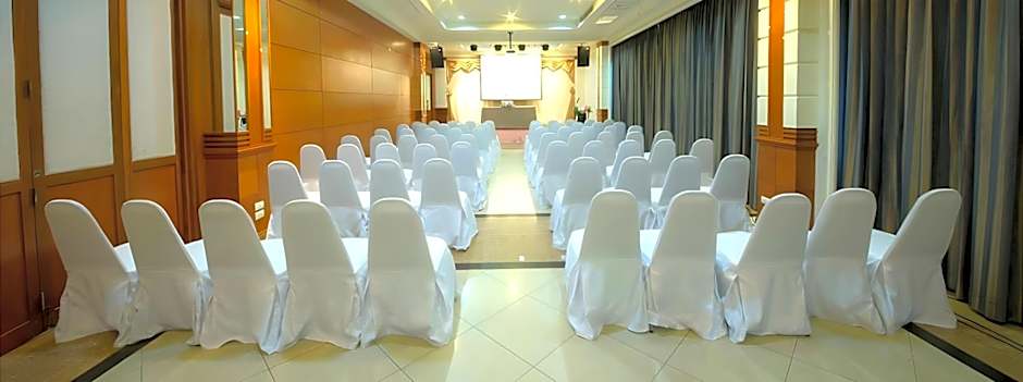 Chakungrao Riverview Hotel