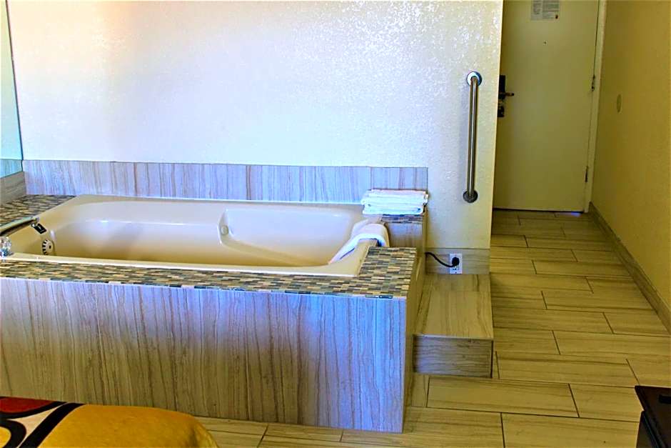 Super 8 by Wyndham Ft Stockton