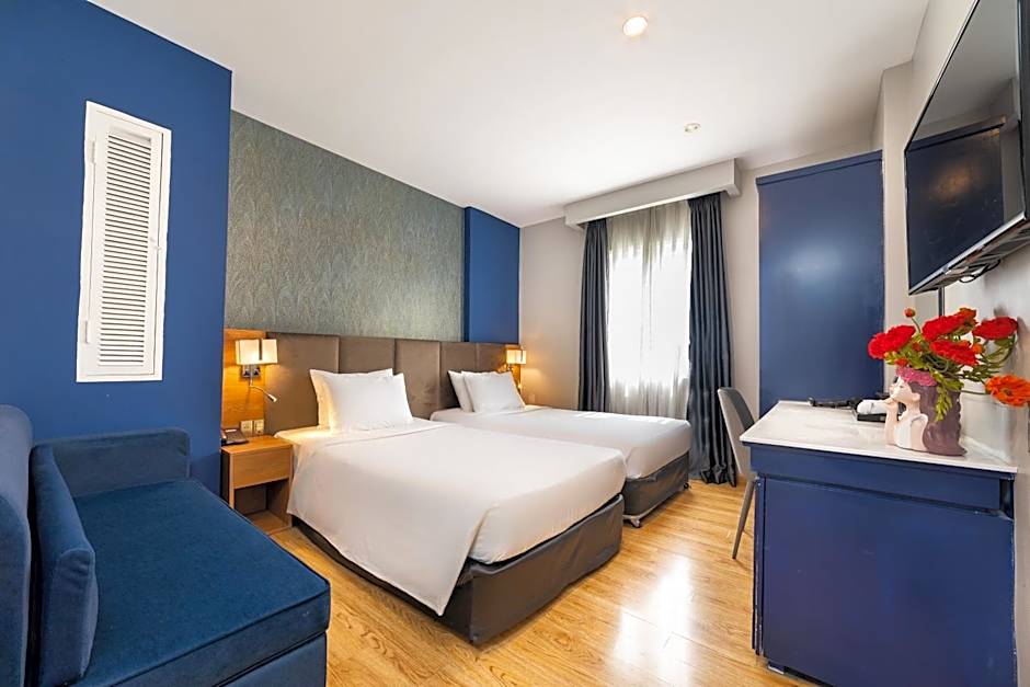 Photo 1 of 11 of Deluxe 1 Double Bed or 2 Beds