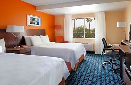 Queen Room with Two Queen Beds - Non-Smoking