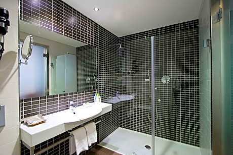 Executive Room (1 King Bed)