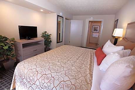 Deluxe Family Suite