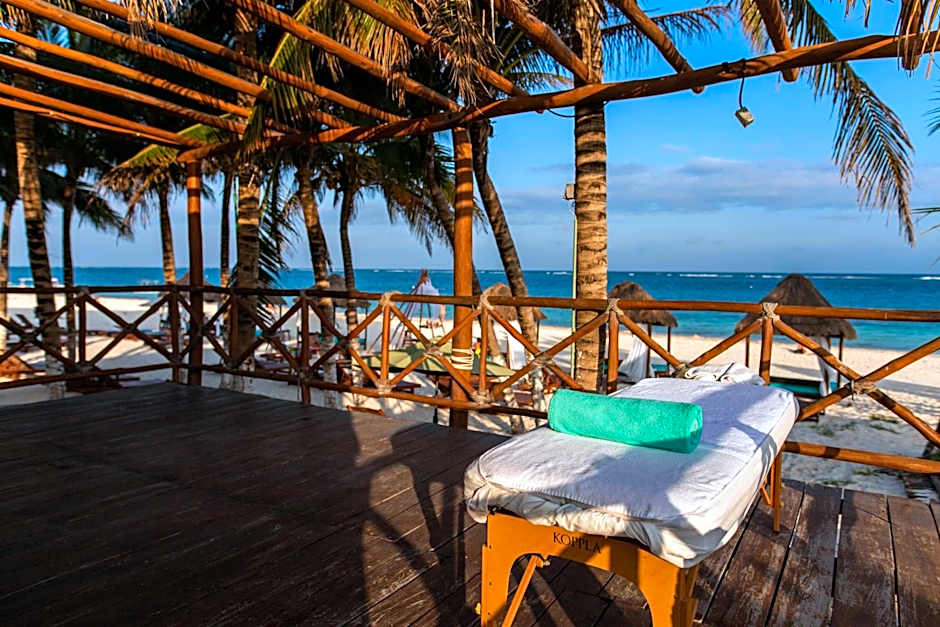 HOTEL & BEACH CLUB OJO DE AGUA