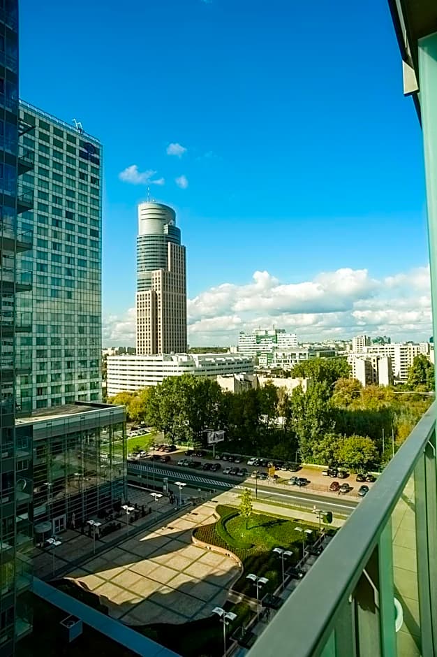 Platinum Towers E-Apartments