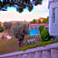 Peremere Alaçati Otel