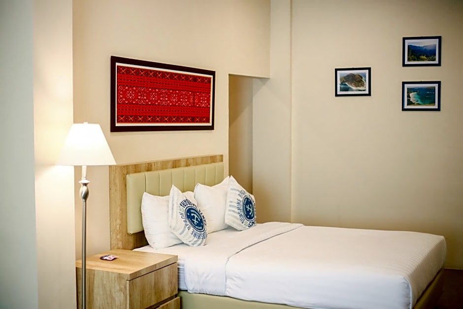 La Cecile Hotel and Cafe