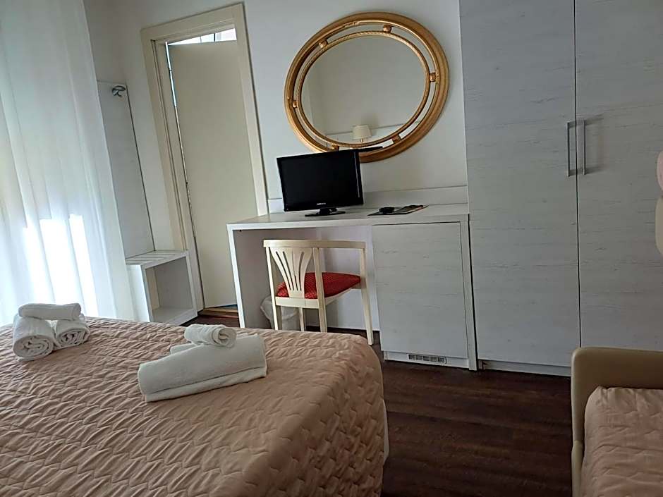 Hotel Imperial Beach - Dada Hotels