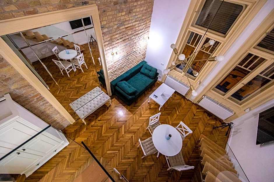 VISAJ Deluxe Downtown