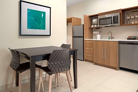 1 King Bed 1 Bedroom Suite Nonsmoking