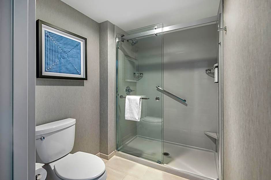 Hyatt Place Riverside Downtown