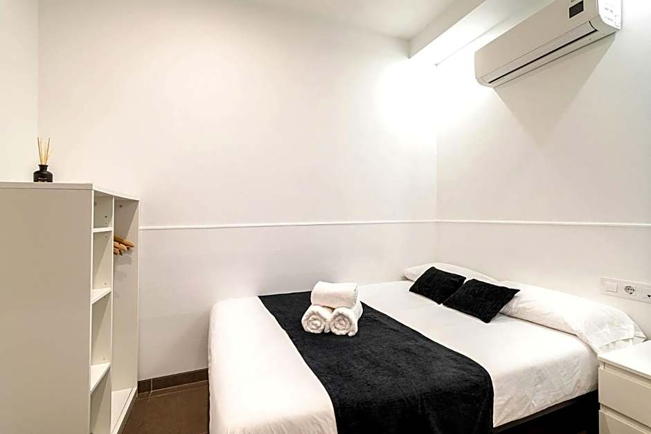Laramond Barcelona Rooms