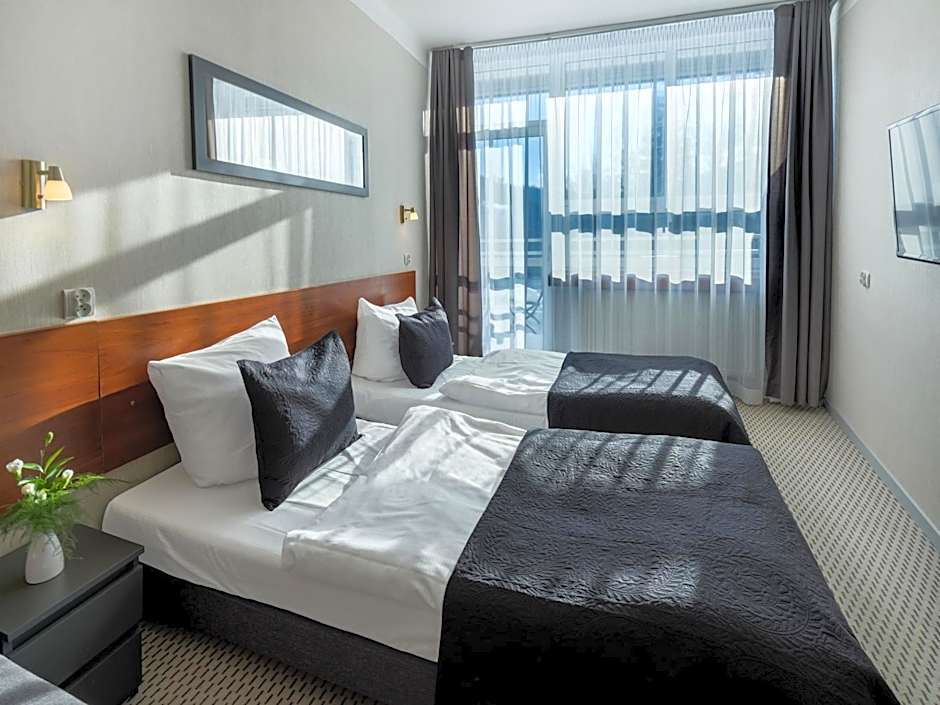 Diuna Beskidy Ustroń - dawny Kolejarz