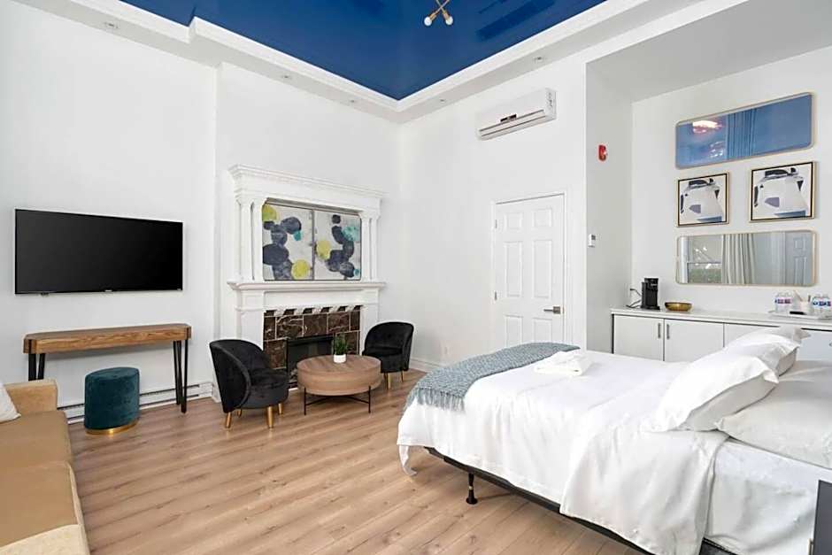 Penfield Suites – Montreal