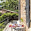 Logis Hôtel et Spa le Savigny