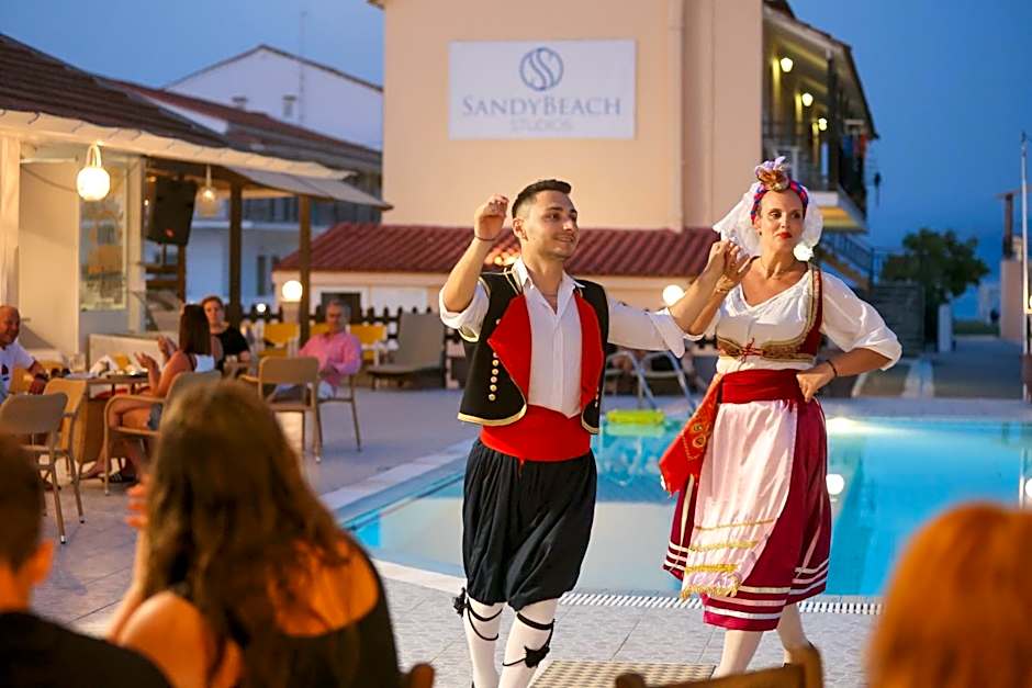 Sandy Beach Complex - Poolside Studios & Seaside Apartments