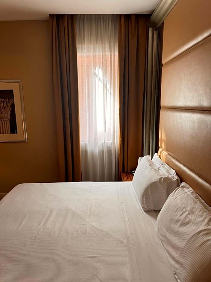 Mercure Roma Centro Saint John
